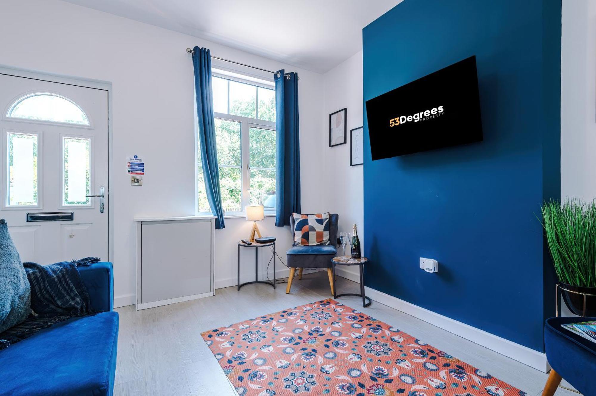 Spacious 3-Bed Home In Nantwich By 53 Degrees Property - Amazing Location, Ideal For Groups - Sleeps 6 エクステリア 写真
